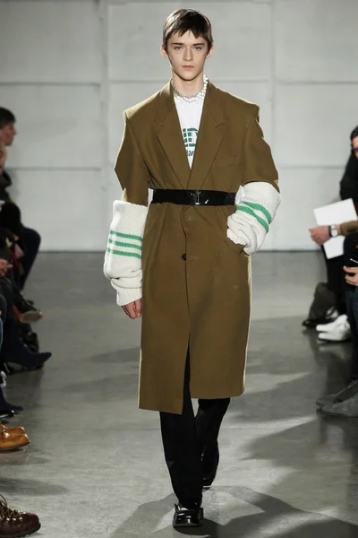 Look 9